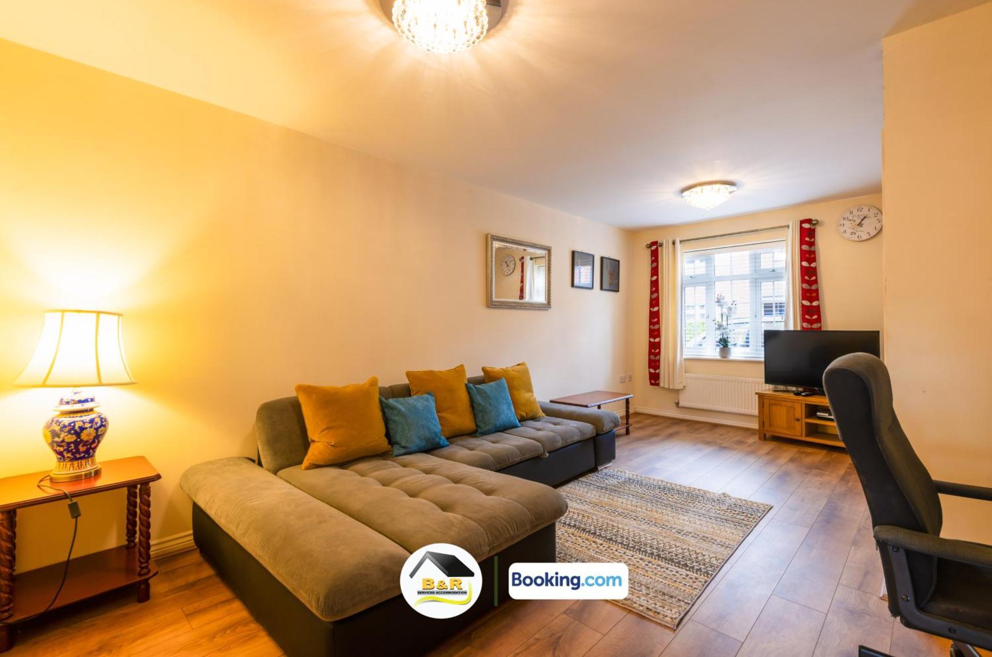 3 Bedroom House By B And R Serviced Accommodation Amesbury With Super Fast Wi-Fi 145Mbps Zewnętrze zdjęcie